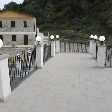 Vakantieboerderij Agriturismo Caforchio Patti